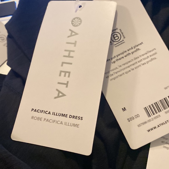 Athleta Pacifica Illume Dress // Black #657896 - Picture 11 of 12